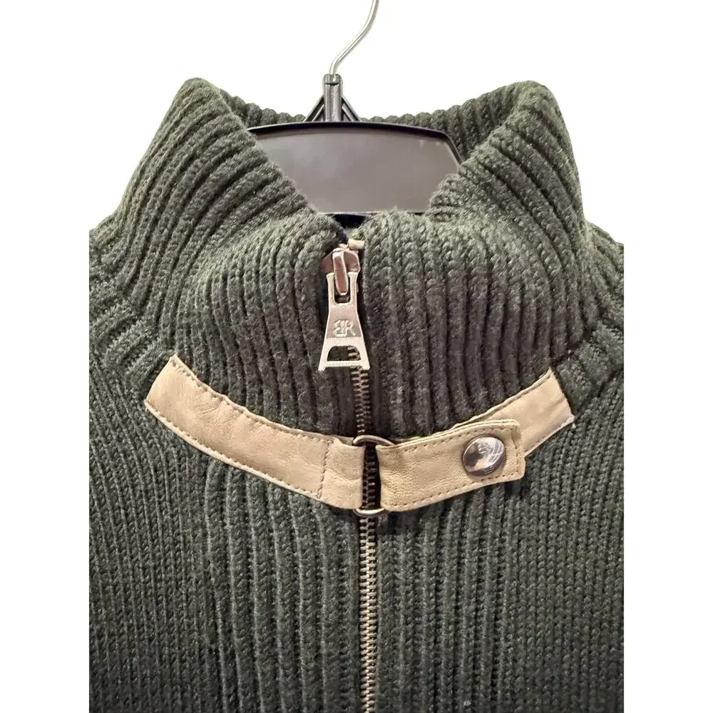 Banana Republic features brand